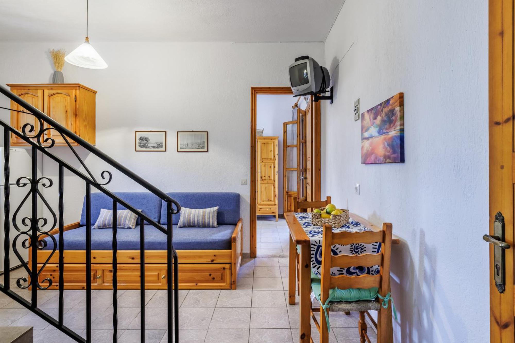 Nikolaos Studios Apartments Skopelos Town Exterior photo