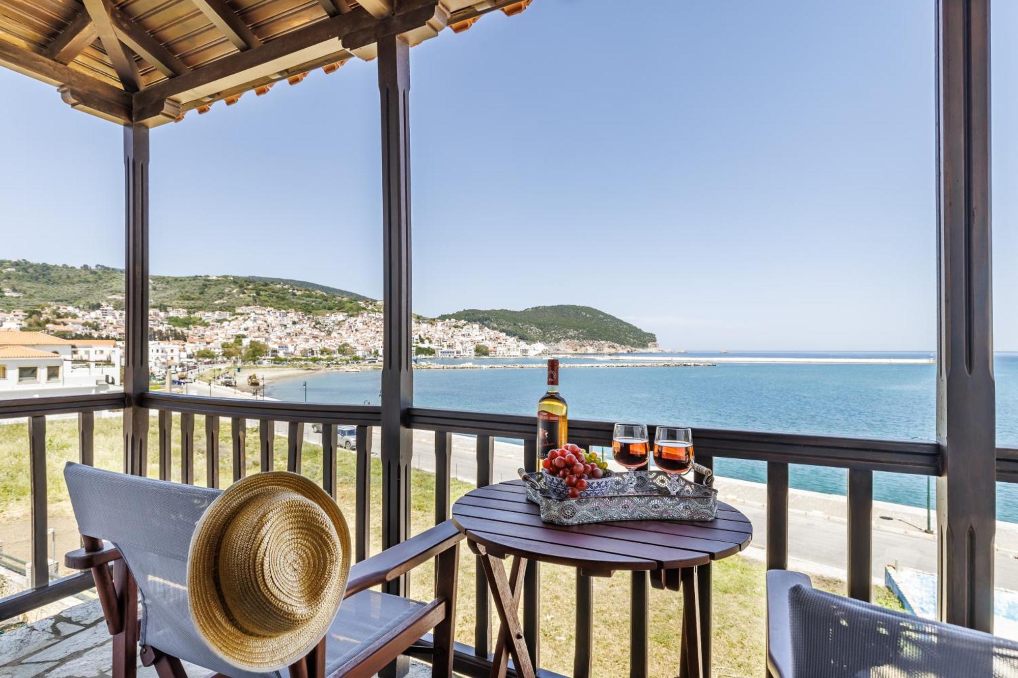 Nikolaos Studios Apartments Skopelos Town Exterior photo