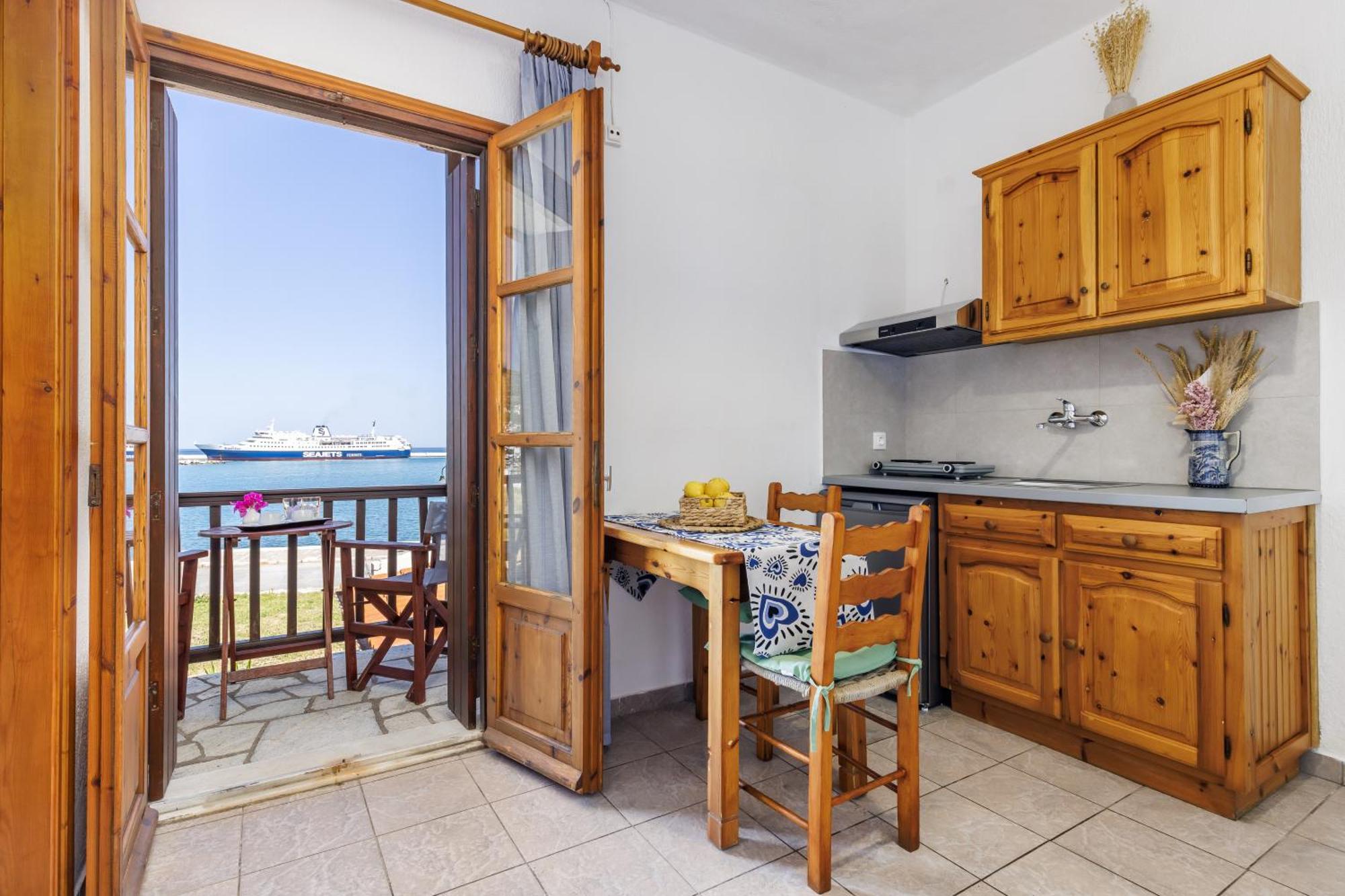 Nikolaos Studios Apartments Skopelos Town Exterior photo