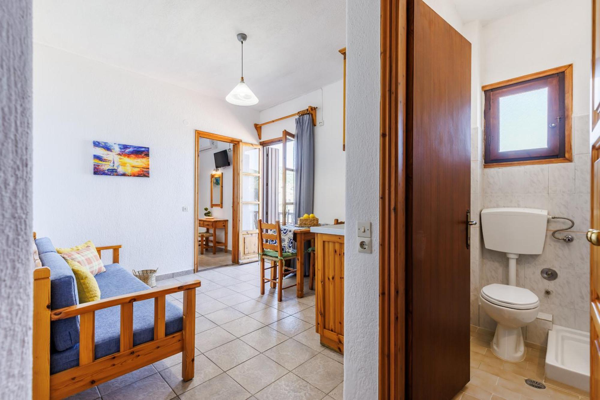 Nikolaos Studios Apartments Skopelos Town Exterior photo