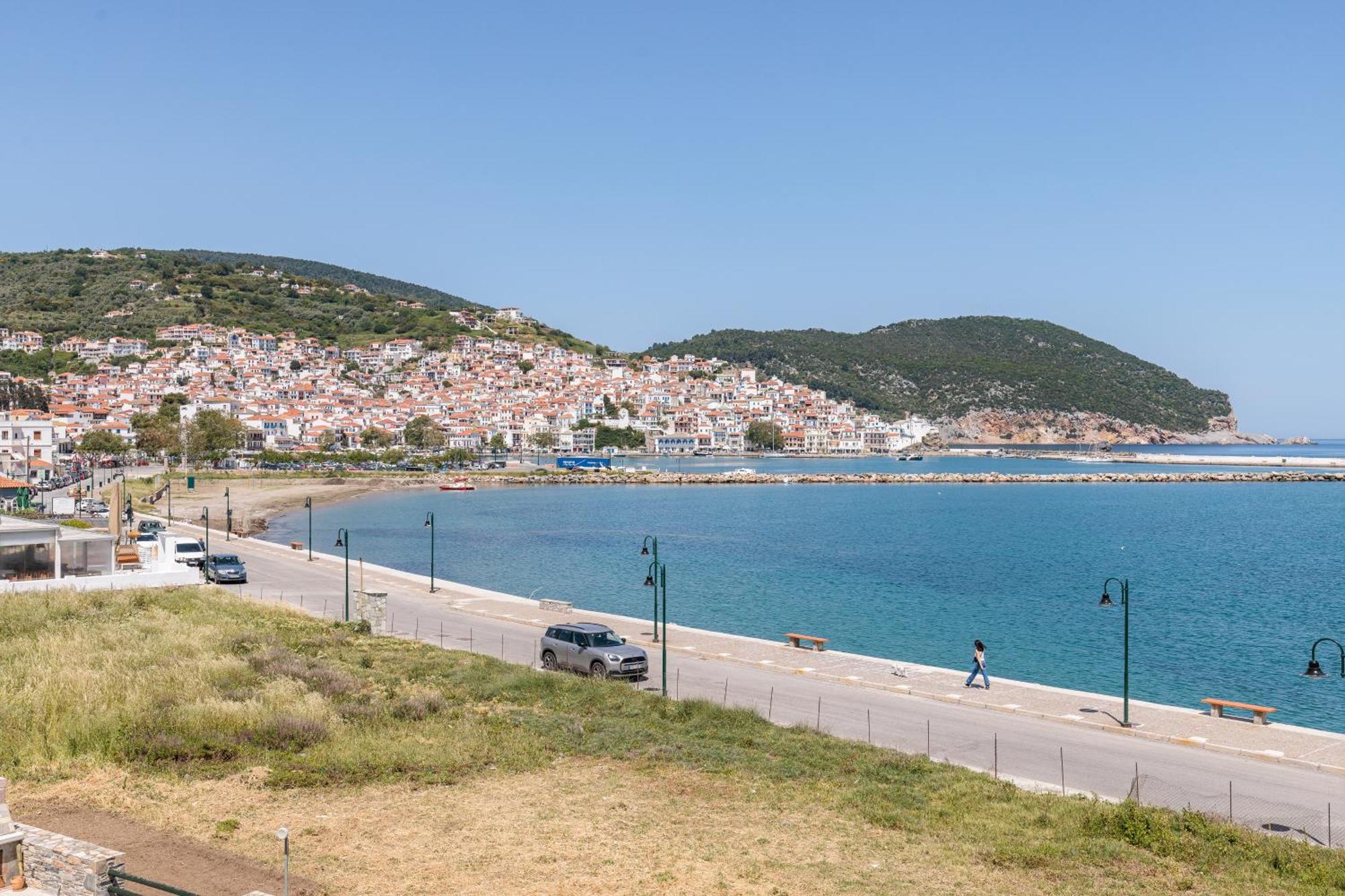 Nikolaos Studios Apartments Skopelos Town Exterior photo