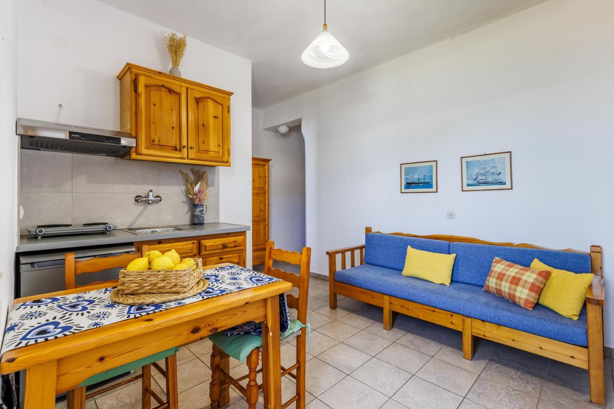 Nikolaos Studios Apartments Skopelos Town Exterior photo
