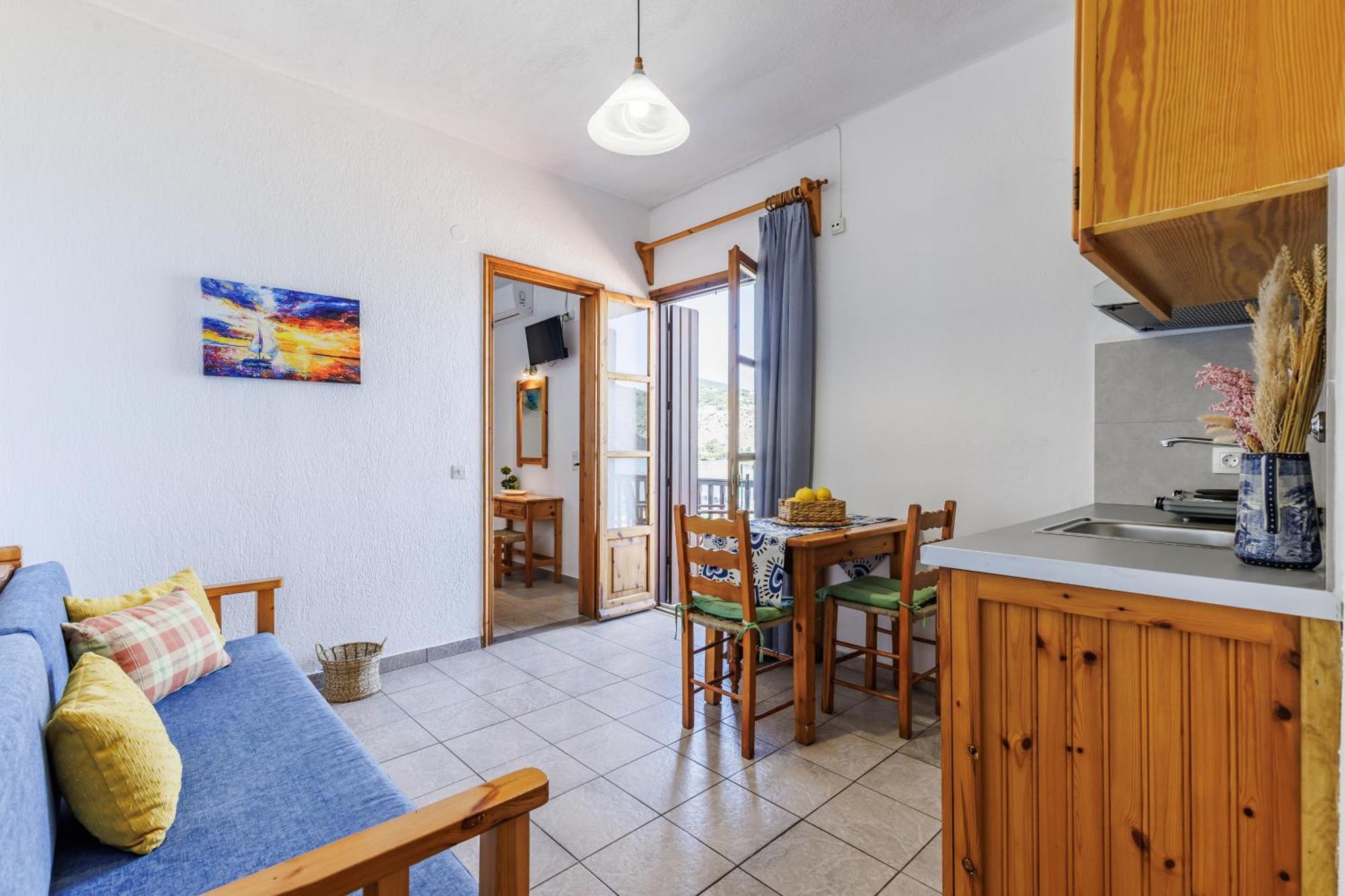 Nikolaos Studios Apartments Skopelos Town Exterior photo