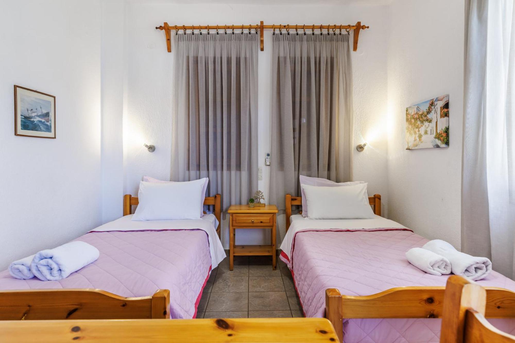 Nikolaos Studios Apartments Skopelos Town Exterior photo