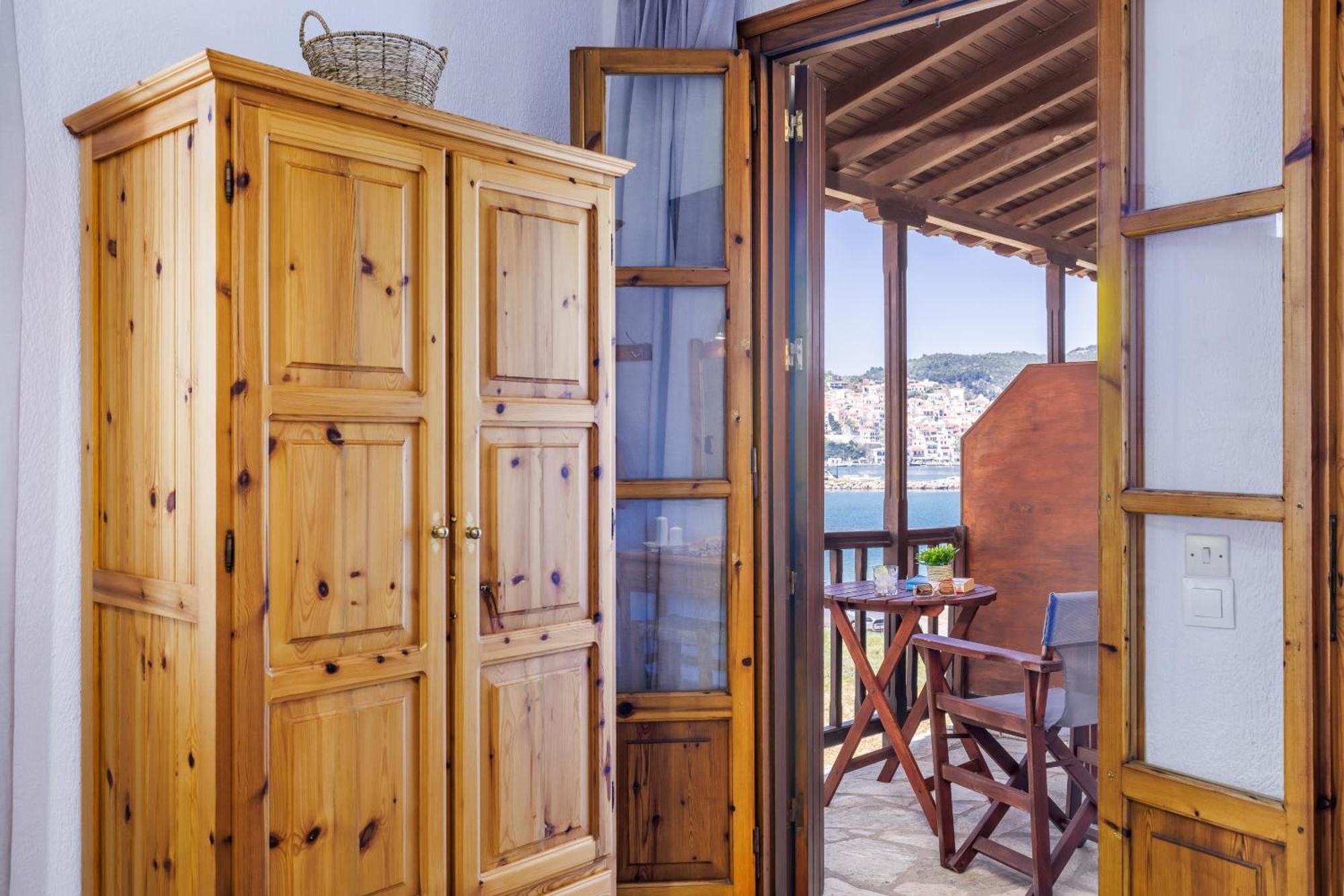 Nikolaos Studios Apartments Skopelos Town Exterior photo